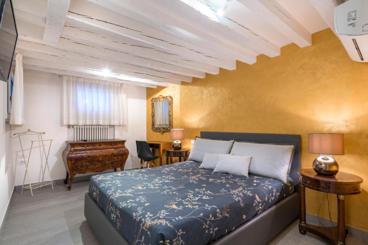 Tre Elementi, Guest House Close The Grand Canal Венеция Екстериор снимка